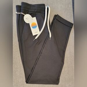 Vuori Mens Cascade Elastic Waist Trousers in Black Suze 28